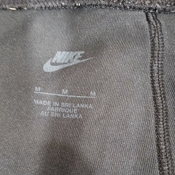 Nike Black Sport Shorts Medium and Under Armour Gray Tank Top Small. Bundle For - Picture 8 of 8